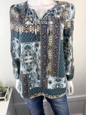 Beautiful Womens Top Size S